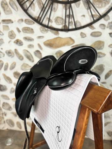 Sella da dressage Zaldi  17" - 2023