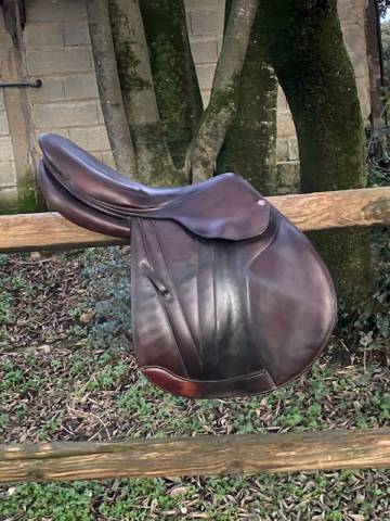 Sella da salto ostacoli Butet  17.5" - 2017