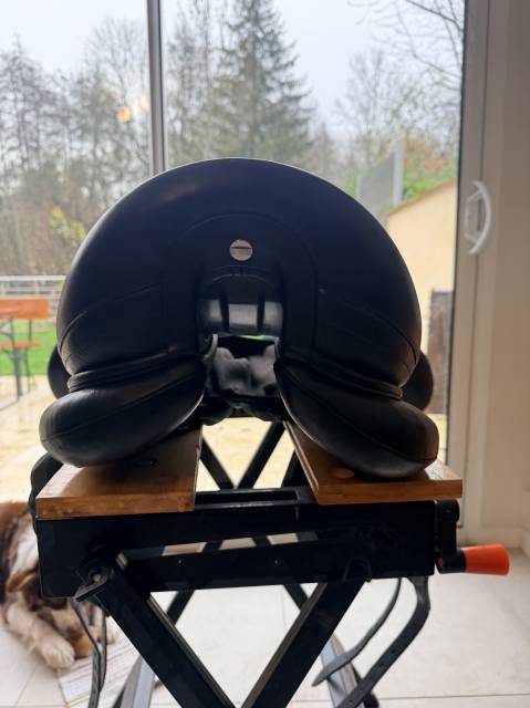 Sella da dressage Devoucoux  17.5" - 2022