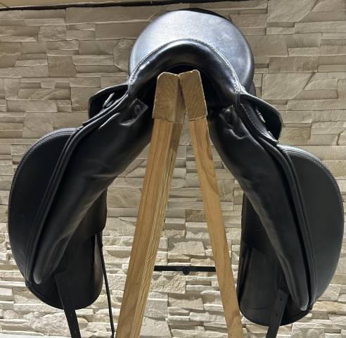 Sella da dressage Prestige Italia  17.5" - 2017