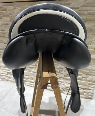 Sella da dressage Prestige Italia  17.5" - 2017