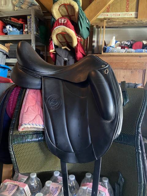 Sella da dressage Forestier  17.5" - 2018