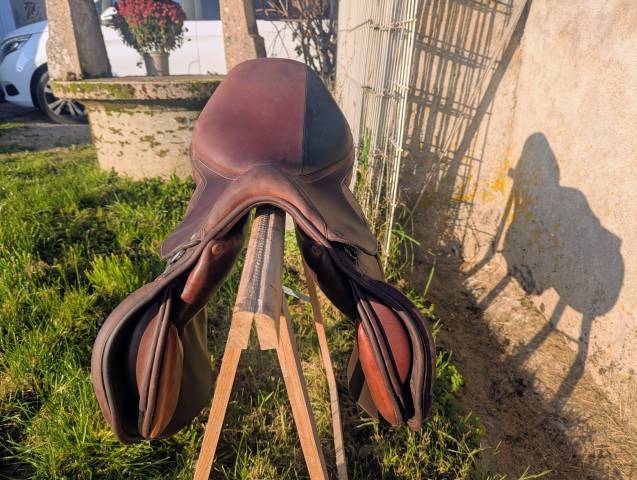 Sella da salto ostacoli Erreplus CA 17" - 2017