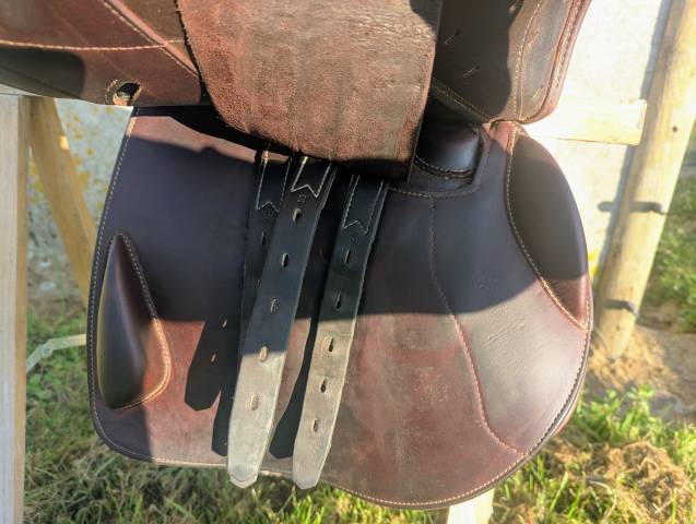 Sella da salto ostacoli Erreplus CA 17" - 2017