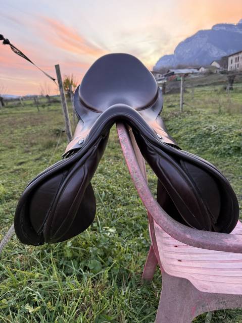 Sella da salto ostacoli Ideal  17.5" - 2024