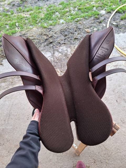 Sella da endurance Devoucoux  17.5" - 2024