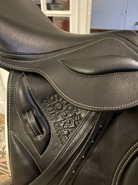 Sella mista  Selle de Sat Horses Sopran Gullet Change   17" - 2025