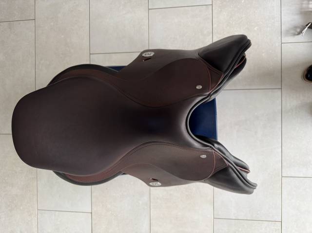 Sella da salto ostacoli Meyer Marianne 17" - 2023