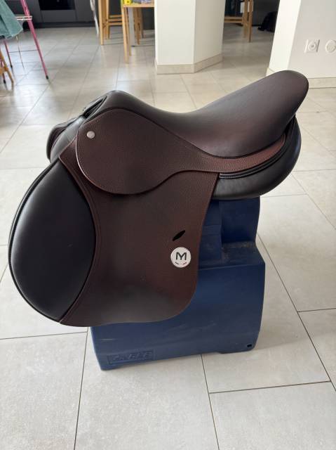 Sella da salto ostacoli Meyer Marianne 17" - 2023