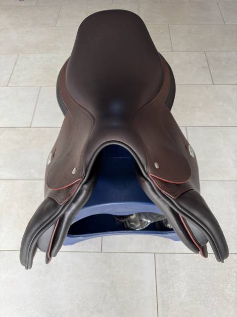 Sella da salto ostacoli Meyer Marianne 17" - 2023