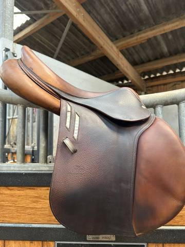 Sella da salto ostacoli Devoucoux  17" - 2012