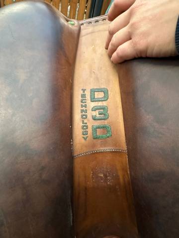 Sella da salto ostacoli Devoucoux  17" - 2012