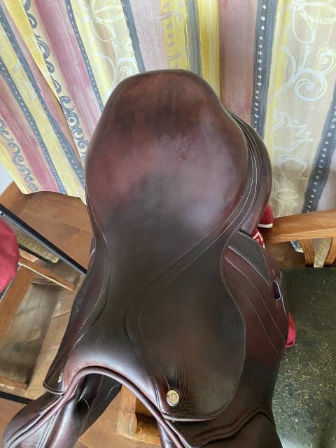 Sella da salto ostacoli CWD  18" - 2017