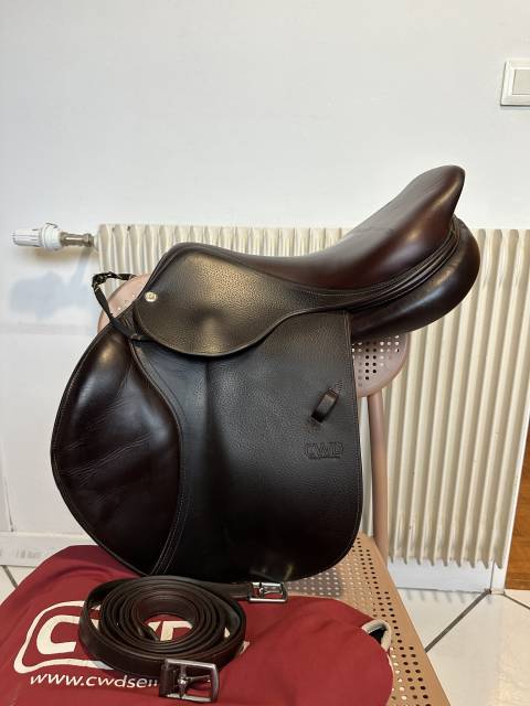 Sella da salto ostacoli CWD  17.5" - 2016