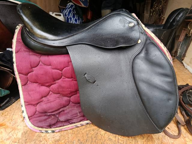 Sella da salto ostacoli Eric Thomas  17.5" - 2010