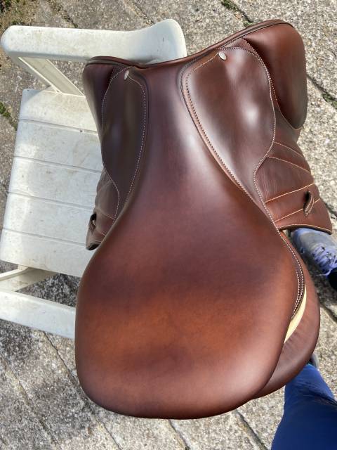 Sella da salto ostacoli Butet  17" - 2021