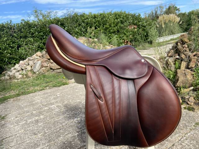 Sella da salto ostacoli Butet  17" - 2021