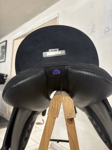 Sella da dressage Wintec  17" - 2020