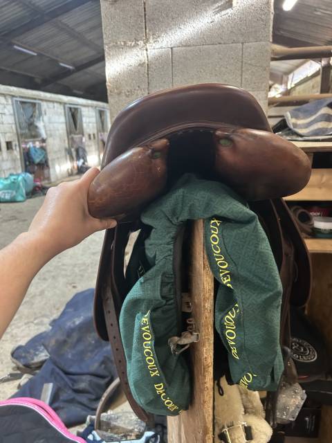 Sella Junior / Sella Pony Devoucoux Haurra 16.5" - 2011