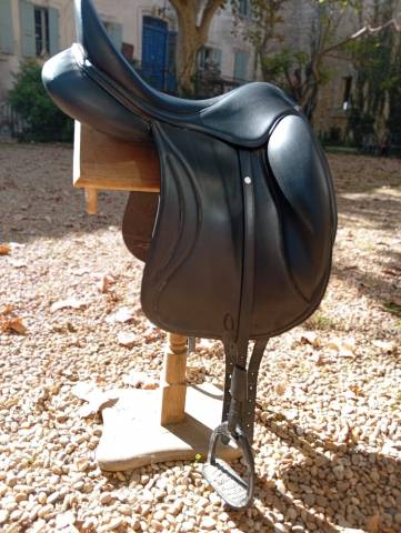 Sella da dressage  Selle anglaise  18" - 2024