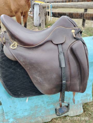 Sella da dressage Zaldi Lusitanus  17.5" - 2024