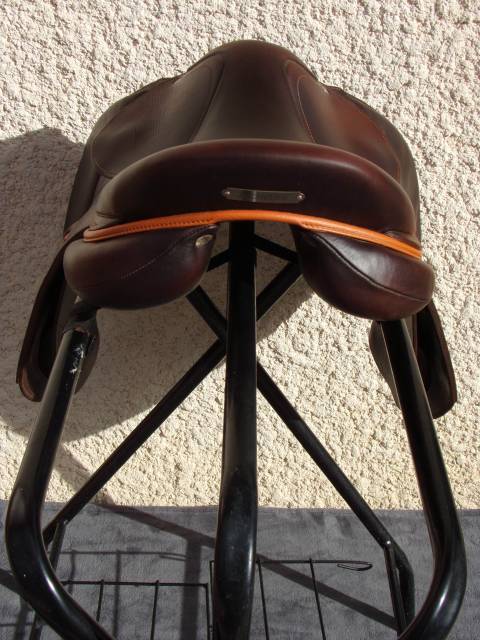 Sella da salto ostacoli Antarès  17" - 2019