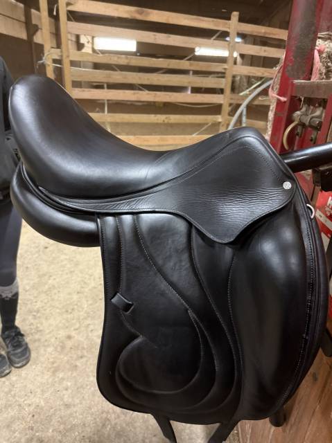 Sella da dressage Antarès  17.5" - 2019