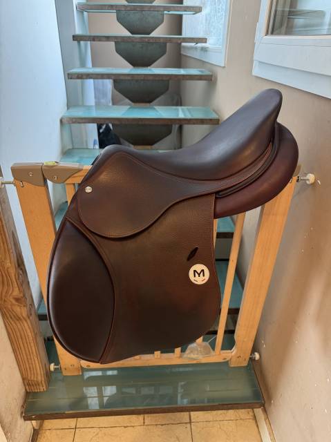 Sella da salto ostacoli  MEYER 17" - 2020