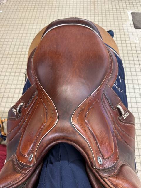 Sella da salto ostacoli CWD  17" - 2020