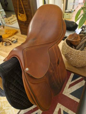 Sella da salto ostacoli Butet  17" - 2023