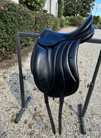 Sella da dressage Devoucoux  17" - 2004