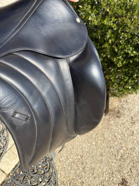 Sella da dressage Devoucoux  17" - 2004