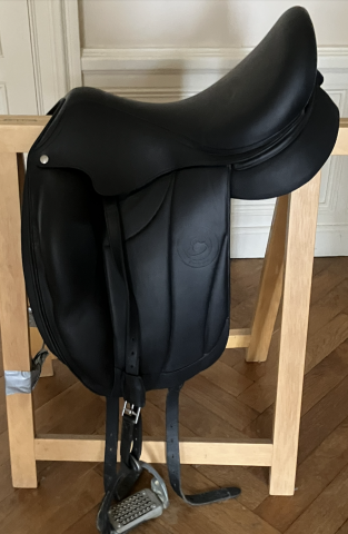 Sella da dressage Forestier  17.5" - 2022