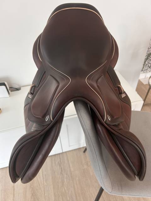 Sella da salto ostacoli CWD  17" - 2021