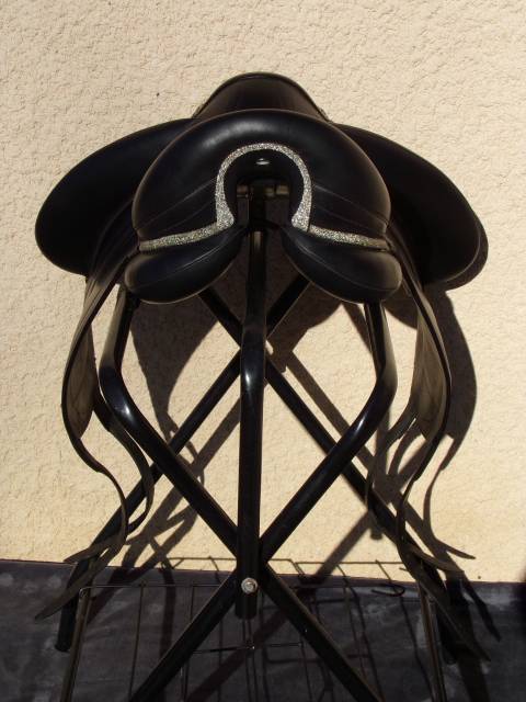 Sella da dressage Devoucoux  17.5" - 2024