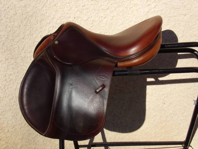 Sella da salto ostacoli Devoucoux  17" - 2009