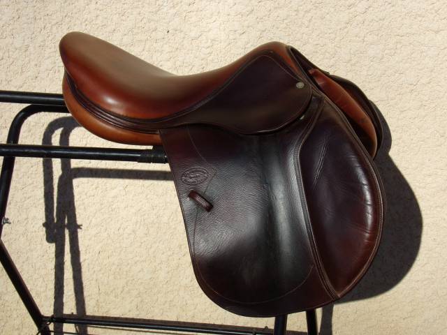 Sella da salto ostacoli Devoucoux  17" - 2009