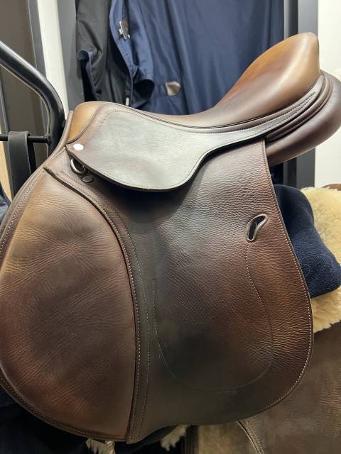 Sella da salto ostacoli Antarès  17.5" - 2012