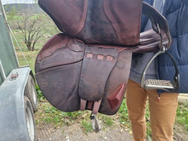 Sella da salto ostacoli CWD  17.5" - 2016