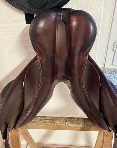 Sella da cross Eric Thomas  17.5" - 2023