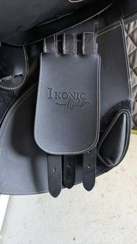 Sella mista Ikonic Comfort light mixte 17" - 2025