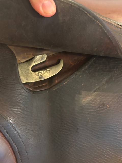 Sella da salto ostacoli CWD  16" - 2006