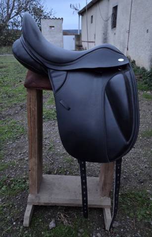 Sella da dressage Thorowgood   17.5" - 2023
