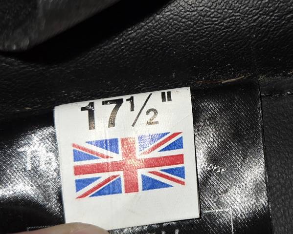 Sella da dressage Thorowgood   17.5" - 2023