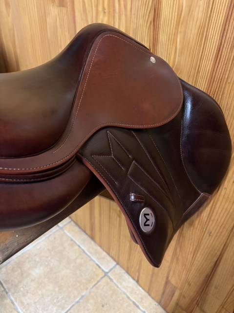 Sella da salto ostacoli Meyer  17" - 2023