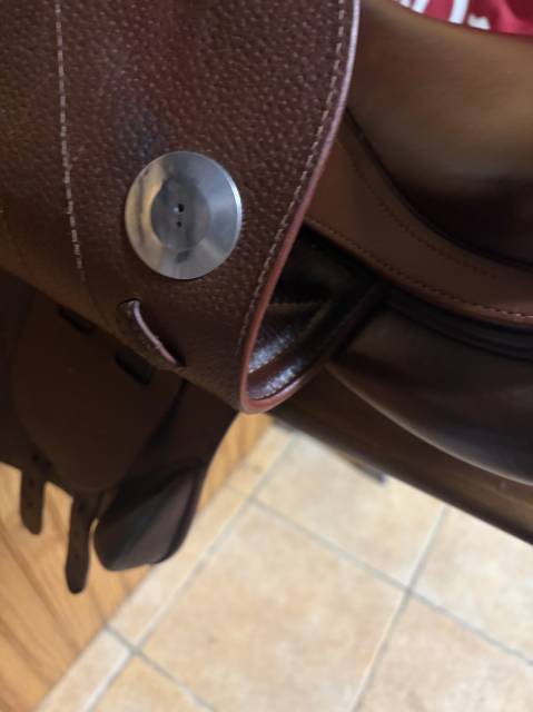 Sella da salto ostacoli Meyer  17" - 2023