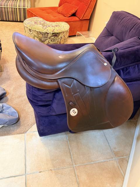 Sella da salto ostacoli Meyer  17" - 2020