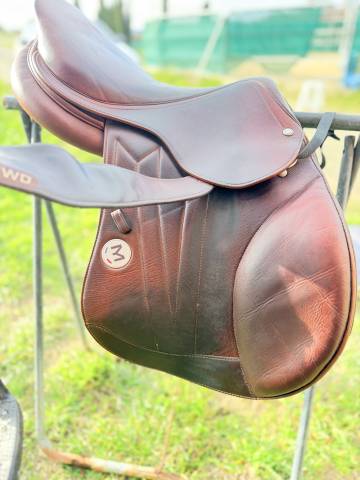 Sella da salto ostacoli Meyer  17" - 2020