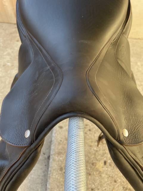 Sella da salto ostacoli Arion  17" - 2023