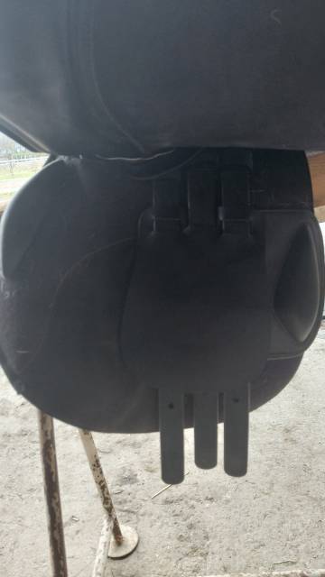 Sella da salto ostacoli Wintec  17" - 2024